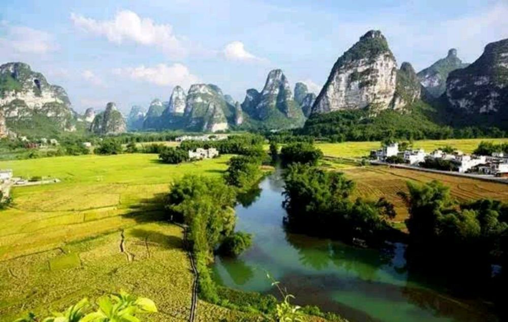 八桂大地，广西的多彩画卷